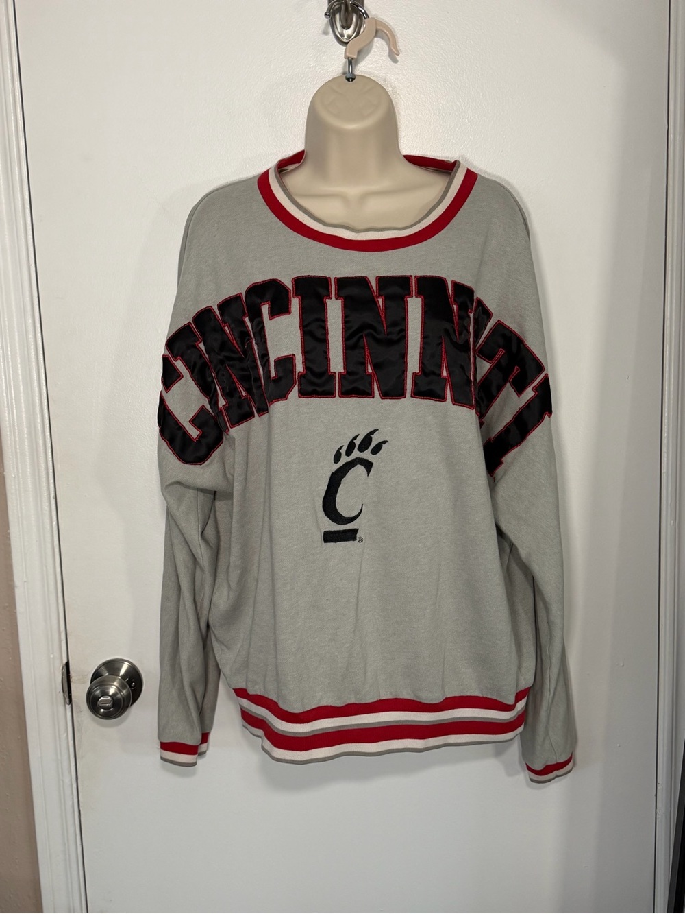 Cincinnati Grey Crewneck Sweater M